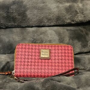 Dooney & Bourke Burgundy Houndstooth Wristlet